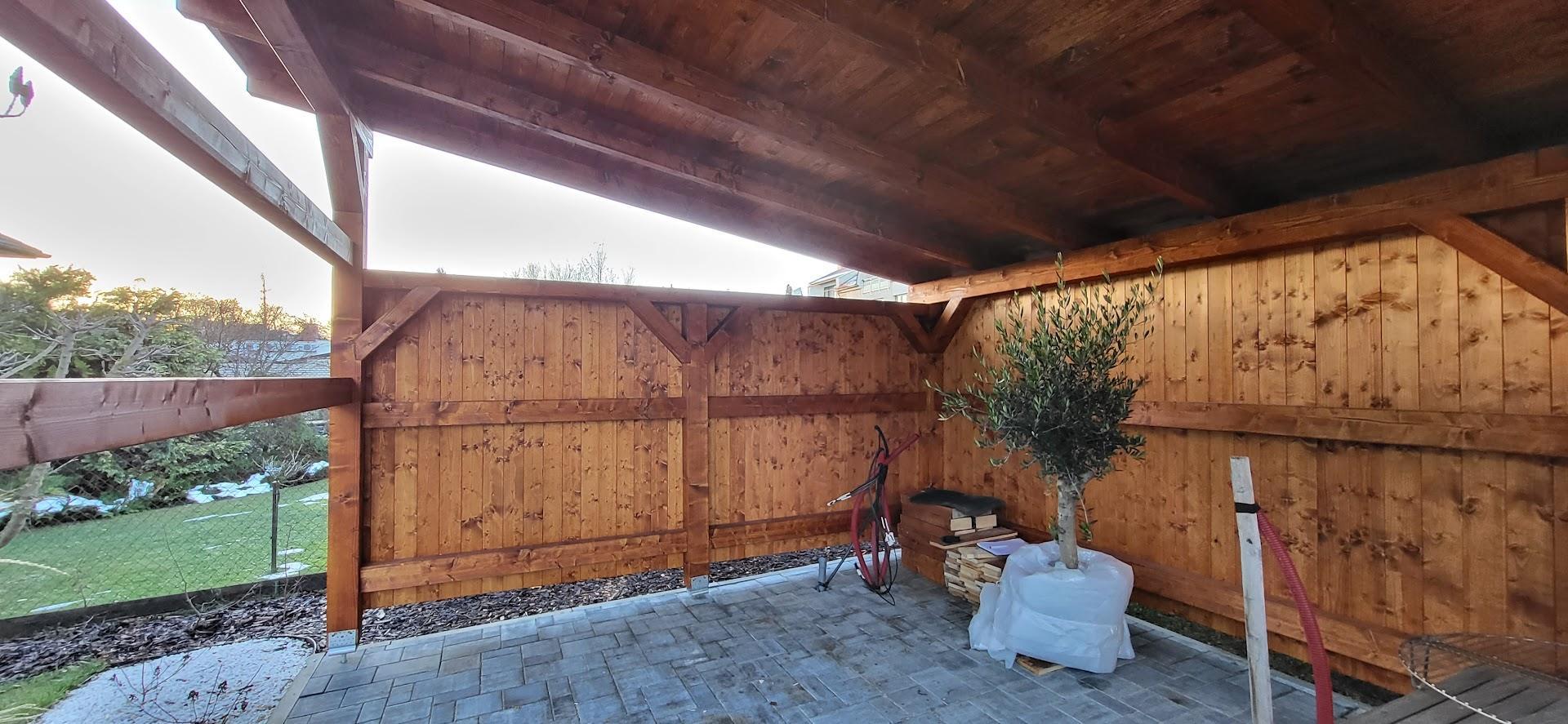 12. Zahradní pergola na míru - PražskýTruhlář.cz zahradní pergola na míru - detail vnitřku